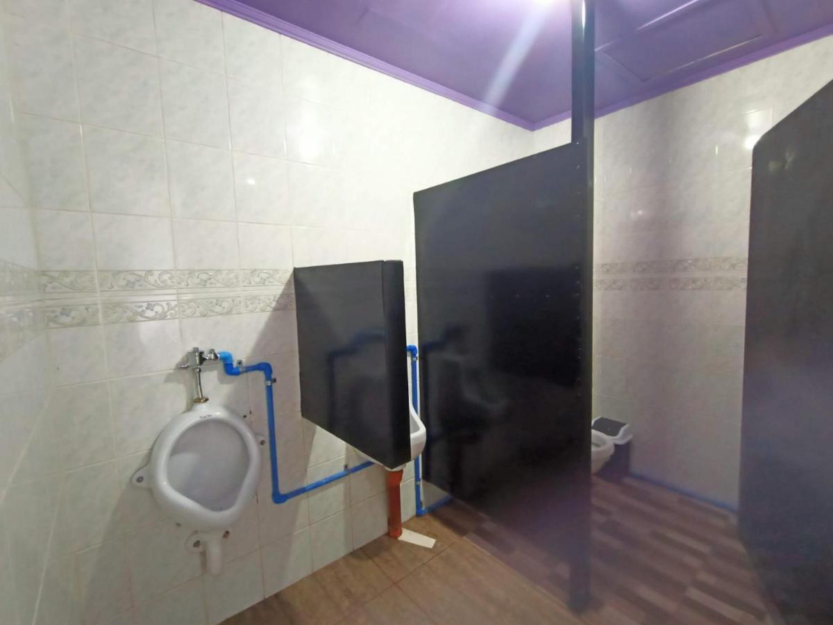 Manila Nomads Hostel マニラ市 エクステリア 写真