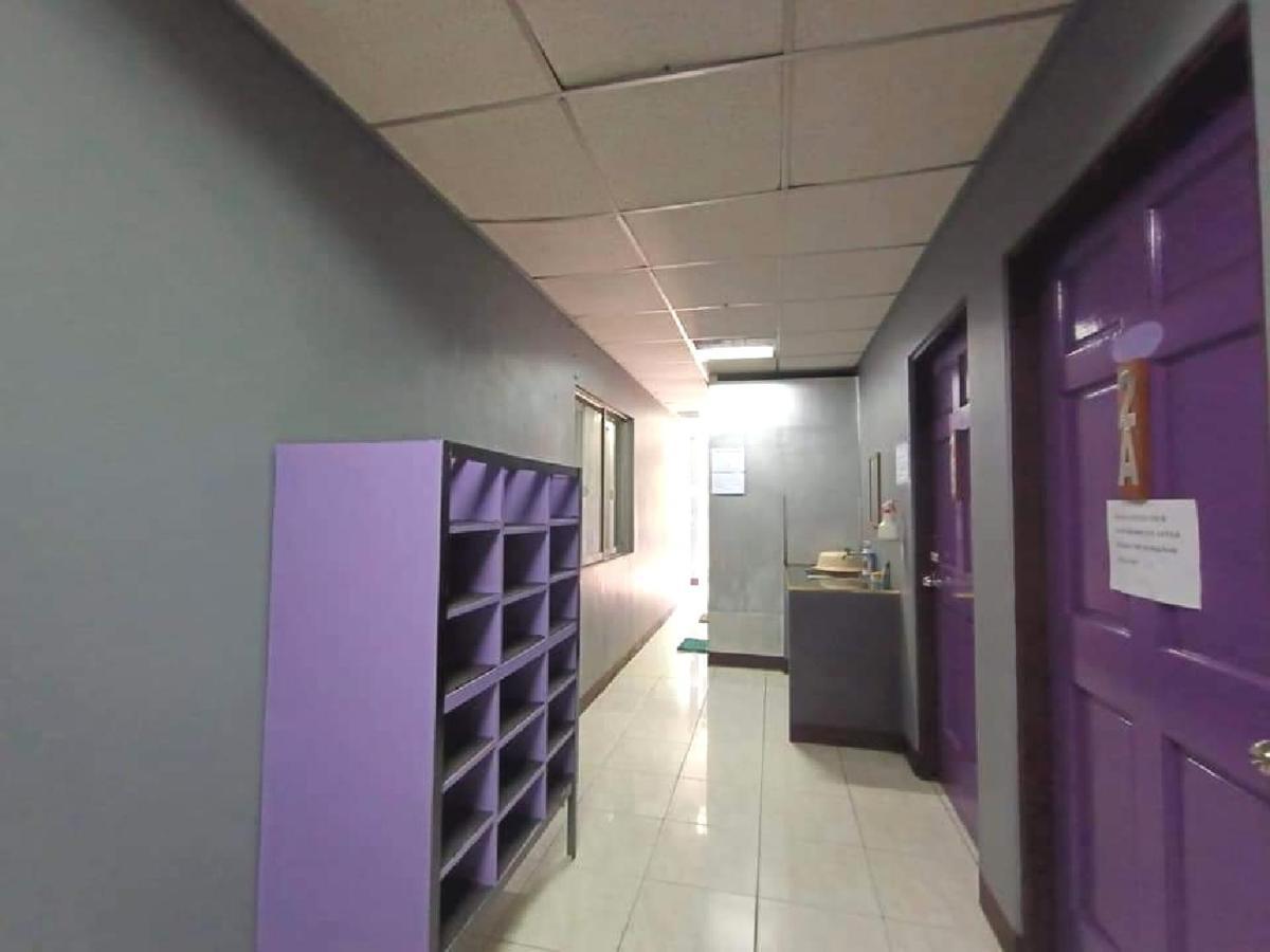 Manila Nomads Hostel マニラ市 エクステリア 写真
