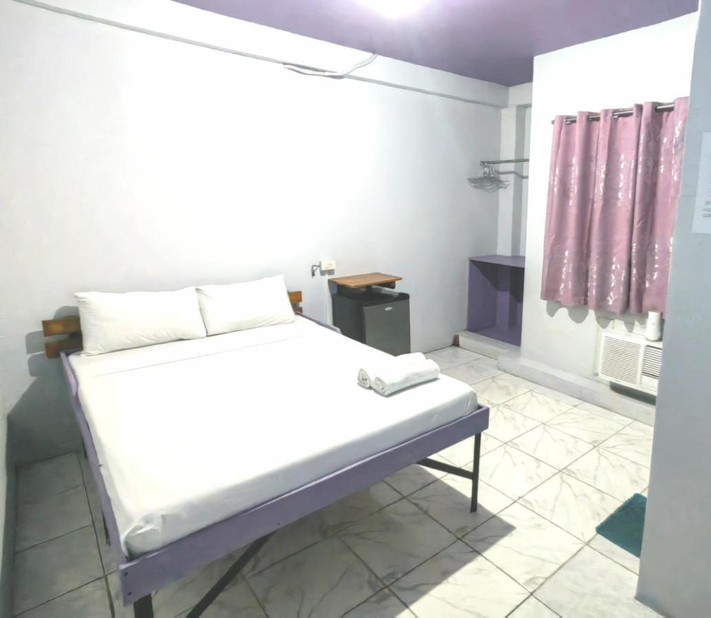 Manila Nomads Hostel マニラ市 エクステリア 写真